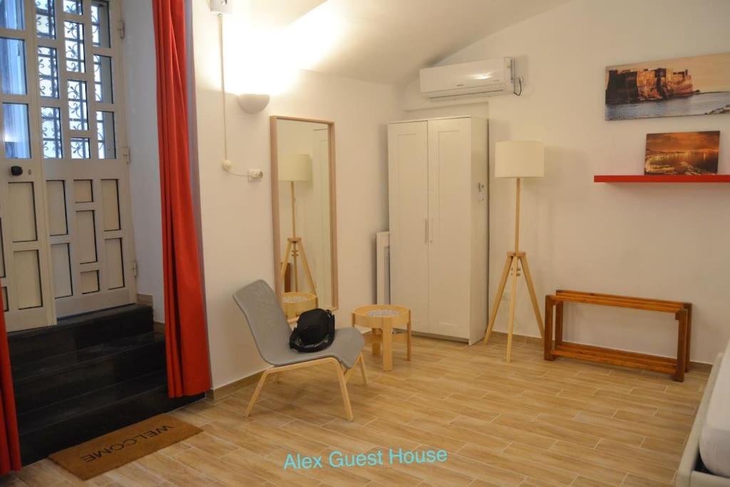 Alex Guest House. Appartement