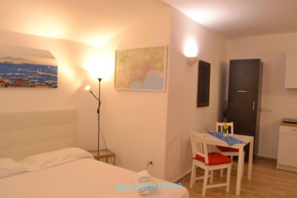 Apartment Alex Guest House. *
